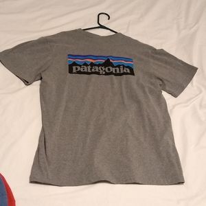 Men's PATAGONIA grey Reaposibili tee size Medium
